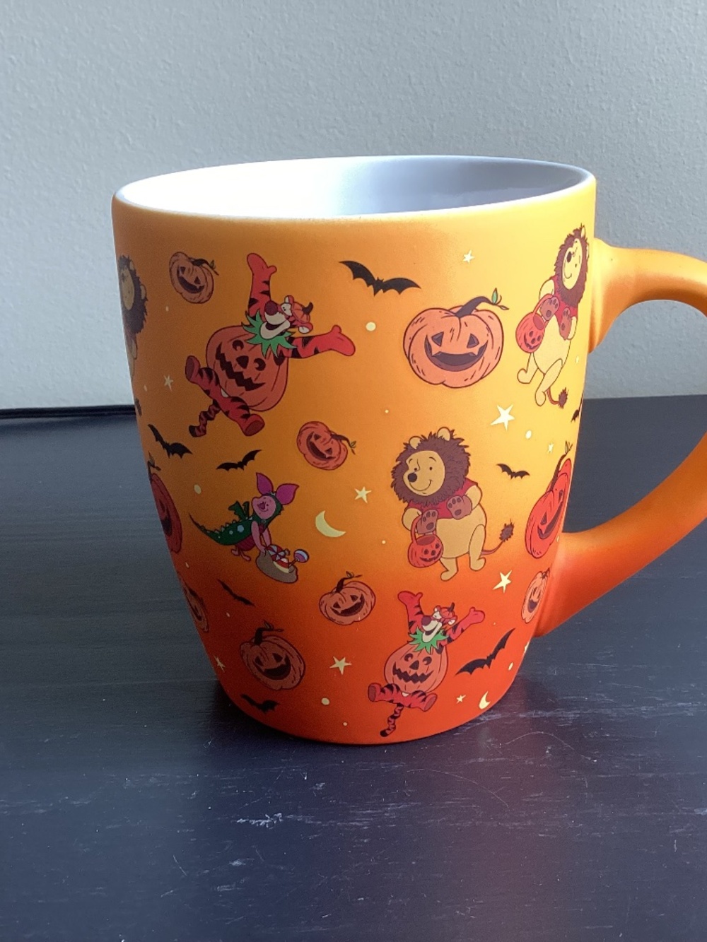 NEW Disney Silver Buffalo Winnie the Pooh Halloween Orange Mug 25oz